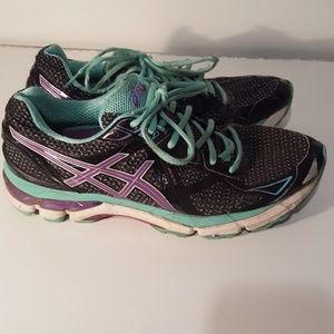 👟👟Lady Asics Gel tennis shoes size 10.5